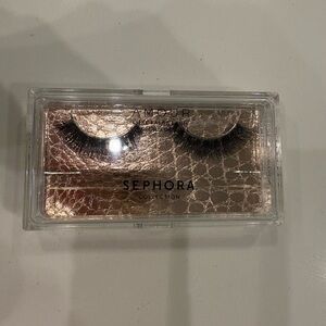 Sephora Amour False Lashes (brand new) seal